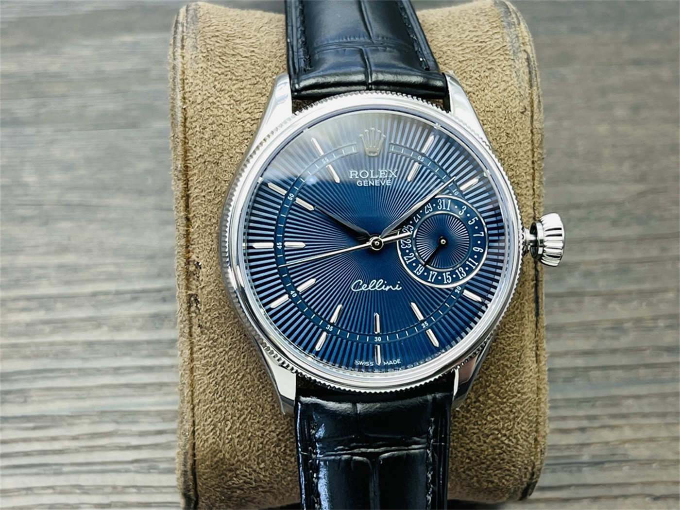 wc_upload_0001-216-1.jpg VR Factory Rolex Cellini M50519-0015 Blue Dial Replica 39mm White Gold - Image 1