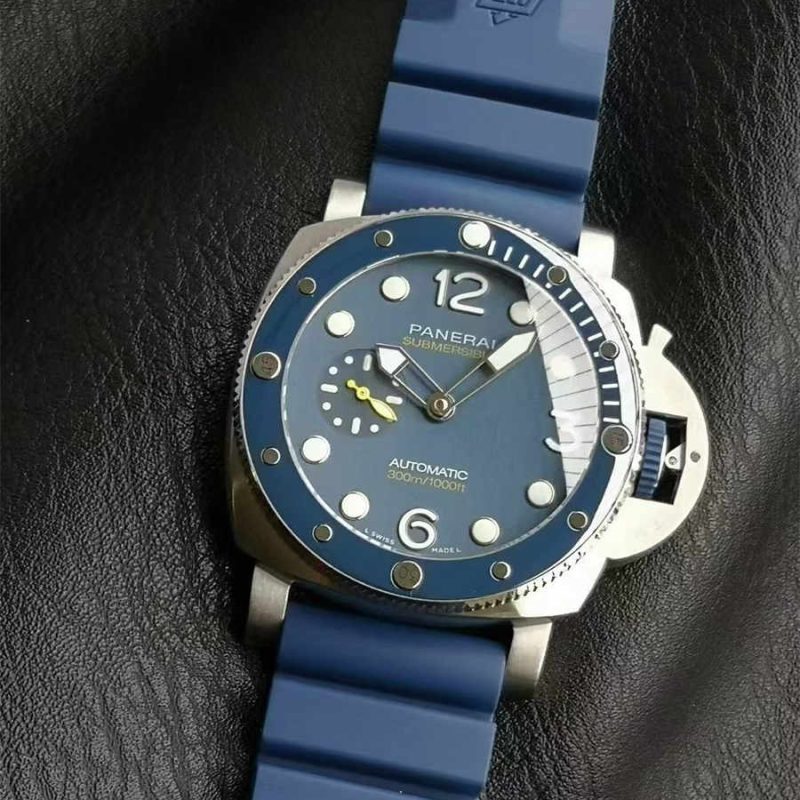 VSF Panerai PAM1676 44mm Submersible Mike Horn Limited Edition Replica