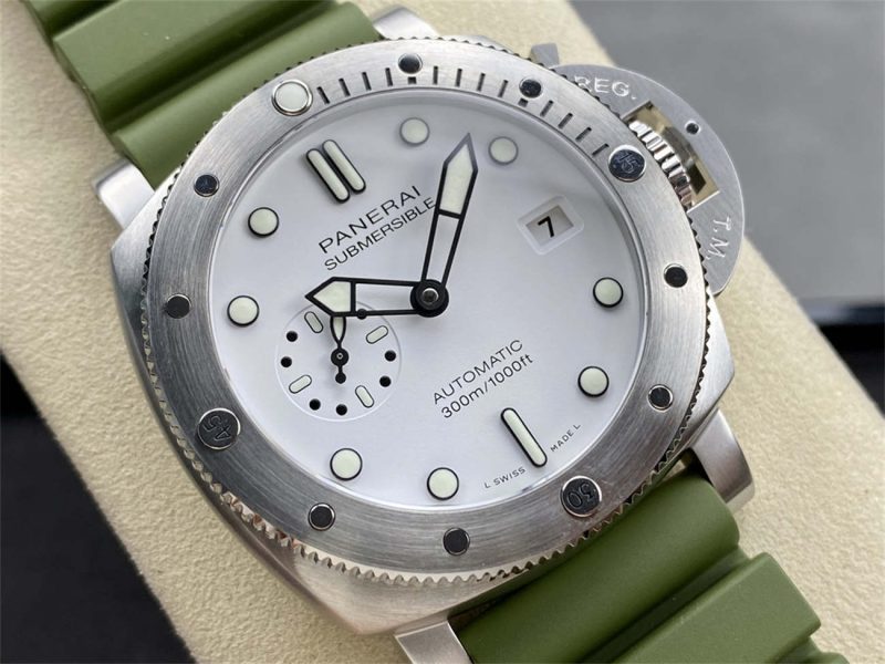 VS Factory Panerai Submersible PAM1226 QuarantaQuattro Replica (White Dial) - Image 2