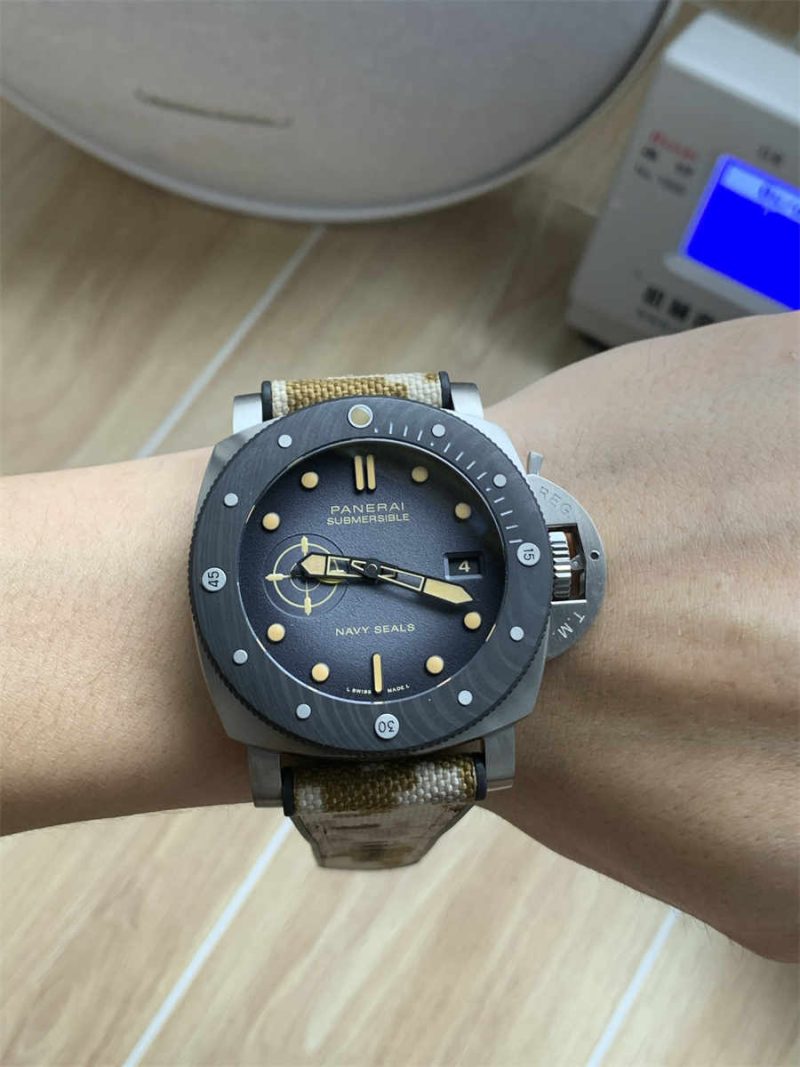 Panerai PAM1669 Submersible Navy SEALs 47mm Titanium 1:1 Replica - Image 2