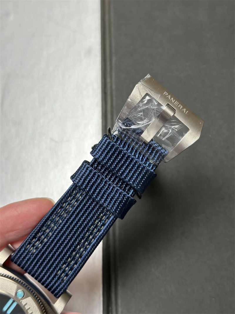 PAM985 Premium 47mm Submersible Mike Horn Edition Replica - VSF - Image 2