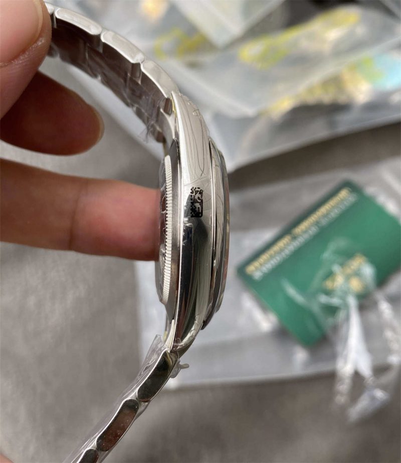 Rolex Oyster Perpetual 41 Tiffany Blue M124300-0006 1:1 Replica - Image 3