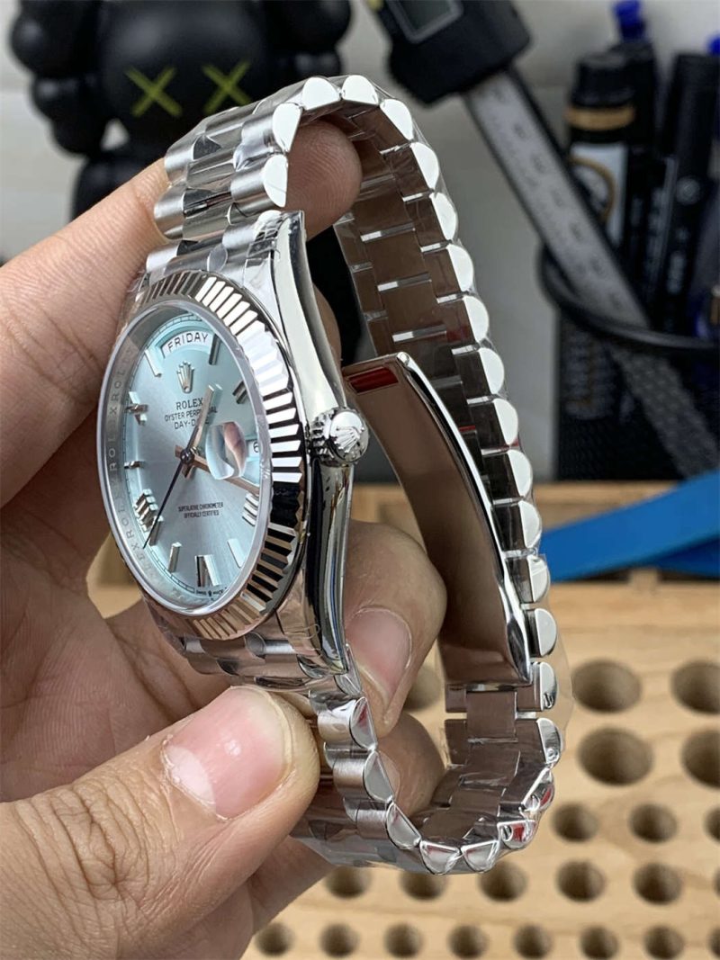 VS Factory Rolex Day-Date m228236-0006 Ice Blue 40mm Replica - Image 3