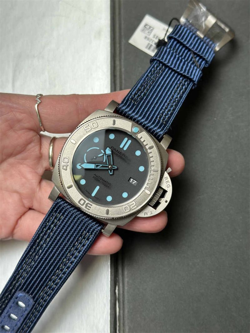 PAM985 Premium 47mm Submersible Mike Horn Edition Replica - VSF - Image 3