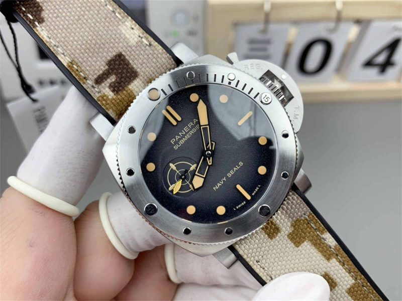 VSF Panerai PAM1518 44mm Navy SEALs Submersible Super Clone - Image 3