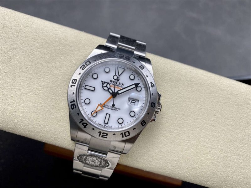 Clean Factory Rolex Explorer II 226570 Homage – 42mm Polar White 1:1 Replica Ref. 226570 - Image 4