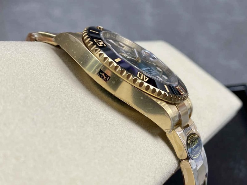 Rolex Submariner 126618LN Full Gold Black Dial 1:1 Replica - Image 4