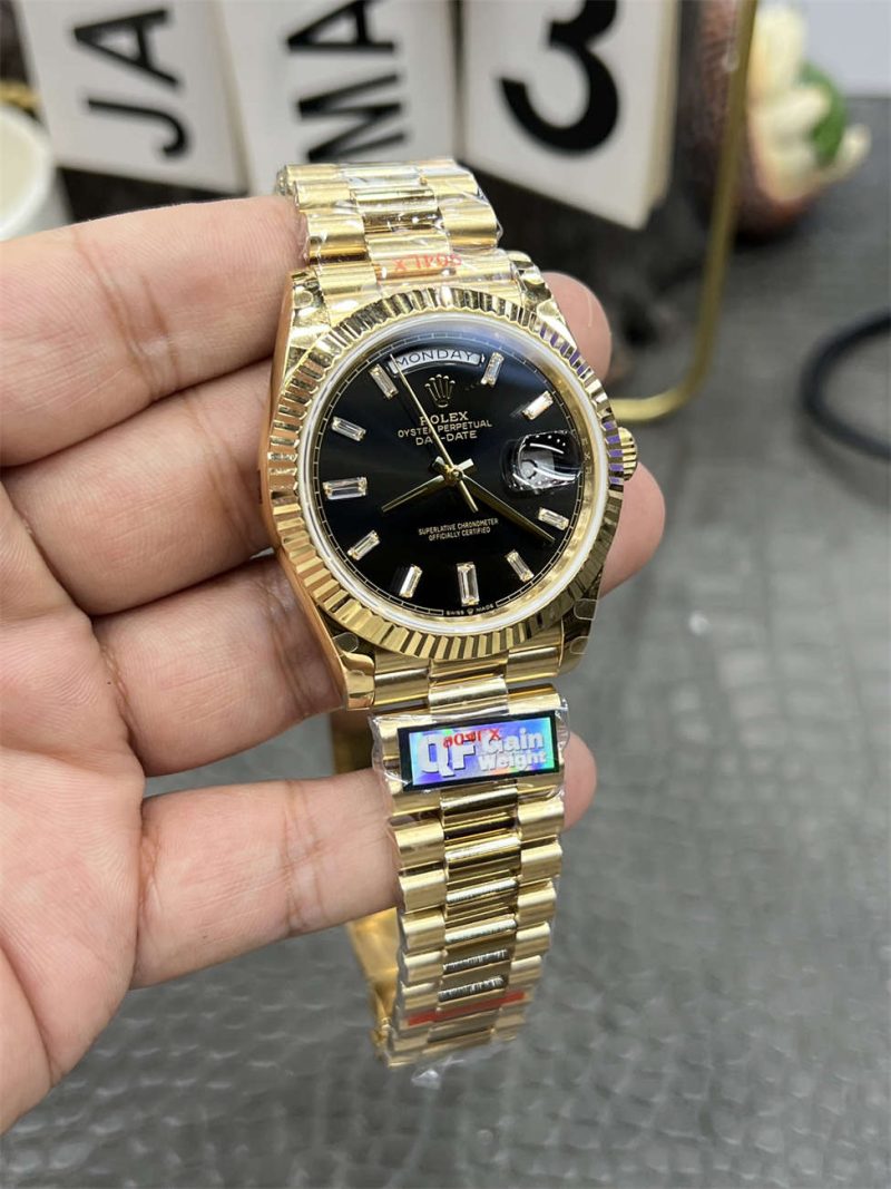 Rolex Day-Date 40 QF Factory 184g Replica – Black Dial, Full-Weight - Image 4