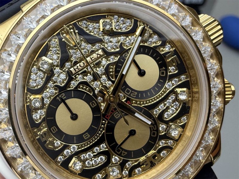 Rolex Daytona 116588 TBR Replica – Custom Diamond Dial Yellow Gold Chronograph - Image 4