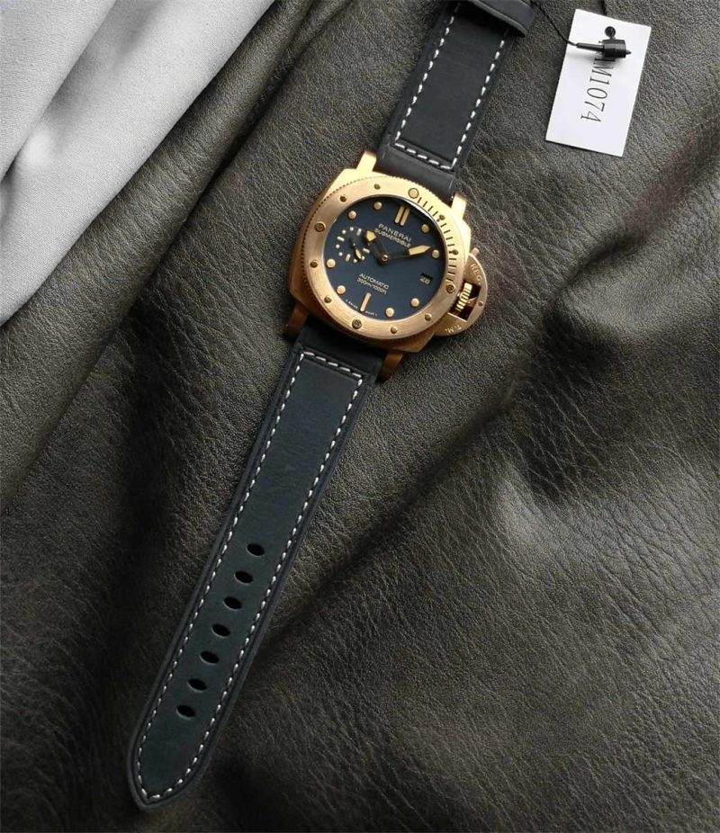VSF Panerai PAM01074 Bronze Submersible 42mm Blue Dial Replica Watch - Image 4