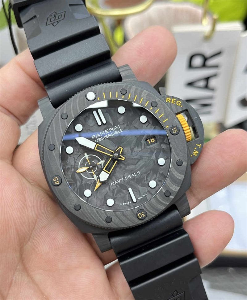 VSF Panerai PAM1324 44mm Submersible Carbotech-Style Carbon Replica - Image 4
