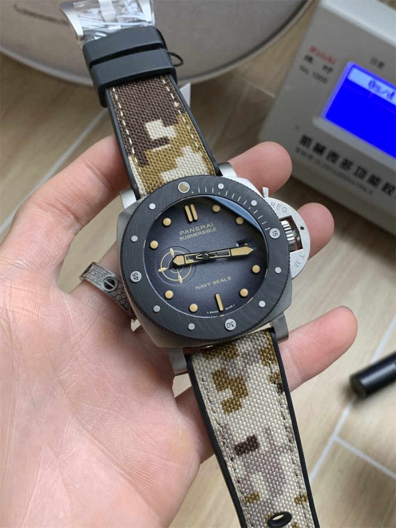 Panerai PAM1669 Submersible Navy SEALs 47mm Titanium 1:1 Replica - Image 4