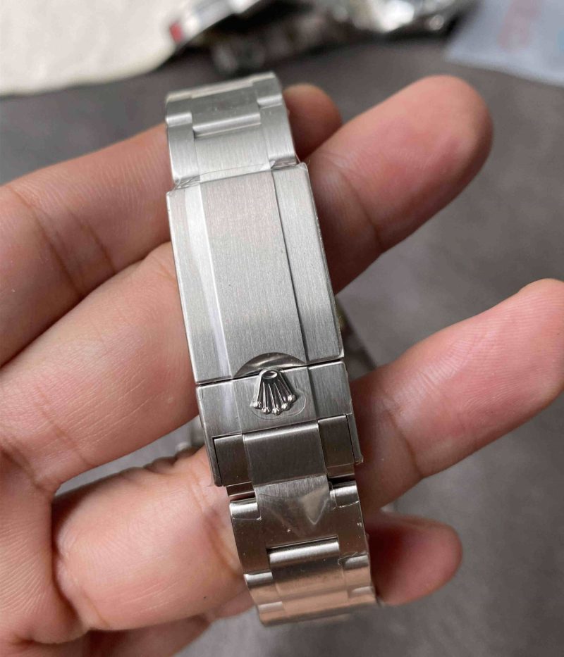 Clean Factory 214270 – 39mm Explorer I Black Dial Replica - Image 5