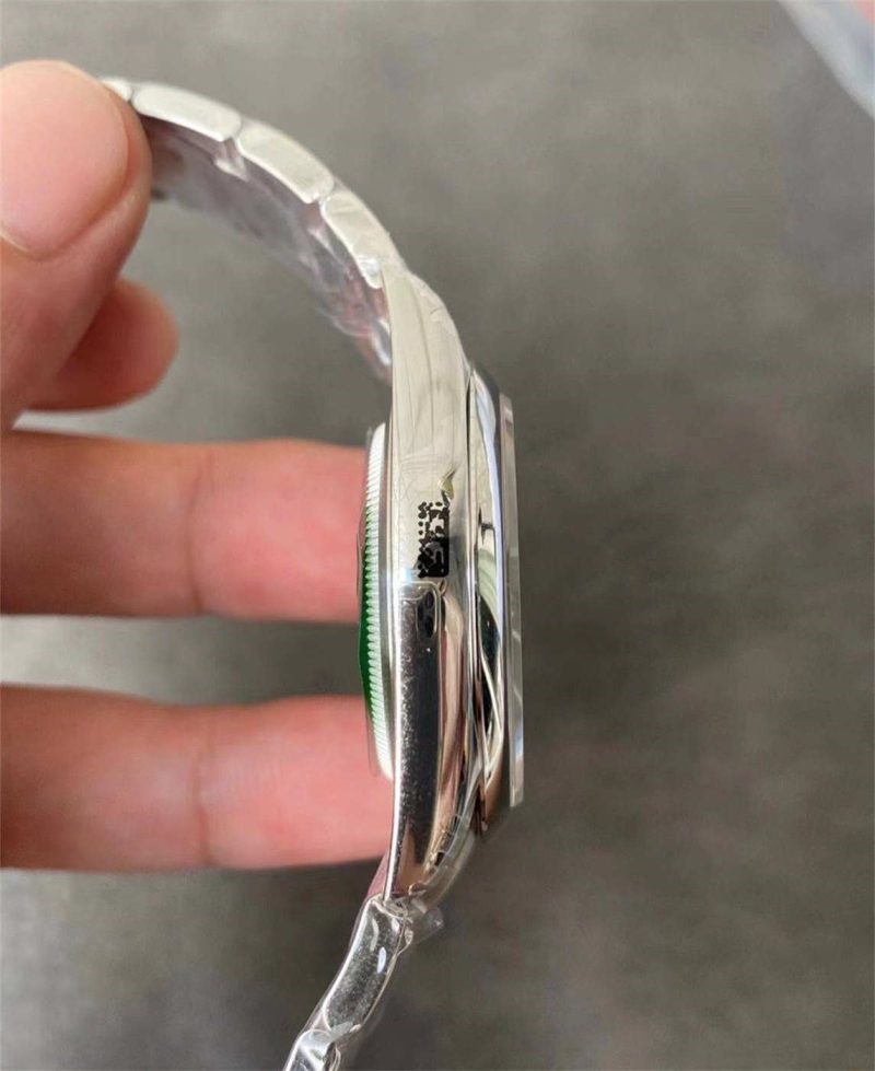 VS Factory Rolex Oyster Perpetual 41 Silver Dial Replica M124300-0001 - Image 5