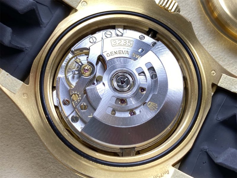 VS Factory Tungsten Gold Yacht-Master 42 226658 Replica – 148g Weighted - Image 5