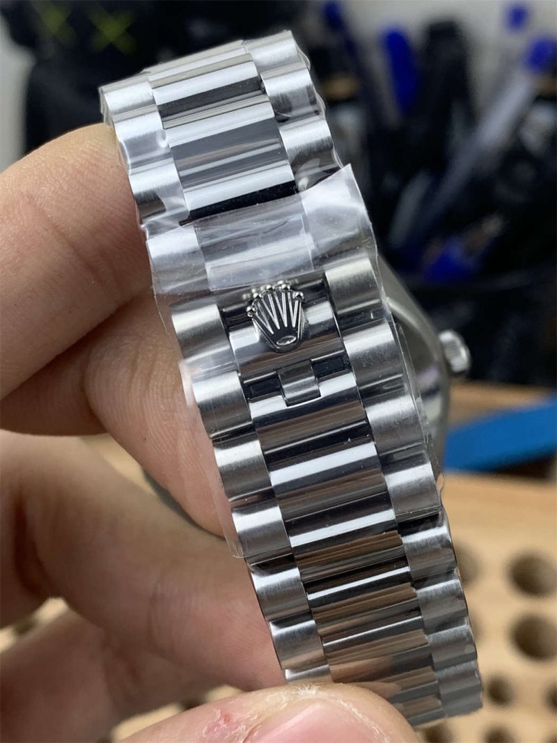 VS Factory Rolex Day-Date 40 228239 White Roman Tungsten 182g - Image 5