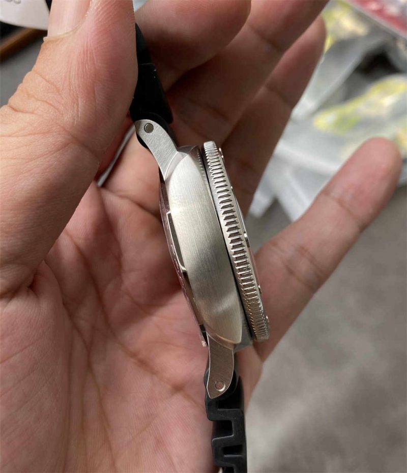 VSF Panerai PAM1323 44mm Submersible 1:1 Replica – P.9000 Automatic - Image 5
