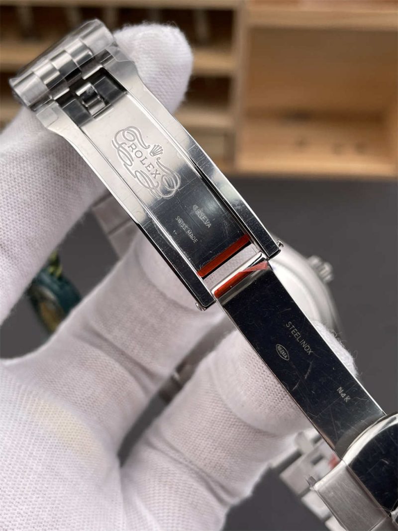 Rolex Sky-Dweller 336934 Blue Dial 1:1 Replica – 42mm Steel Jubilee - Image 6