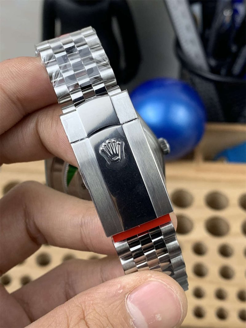 VS Factory Datejust 41 126334 Blue Diamond Dial Replica - Image 6