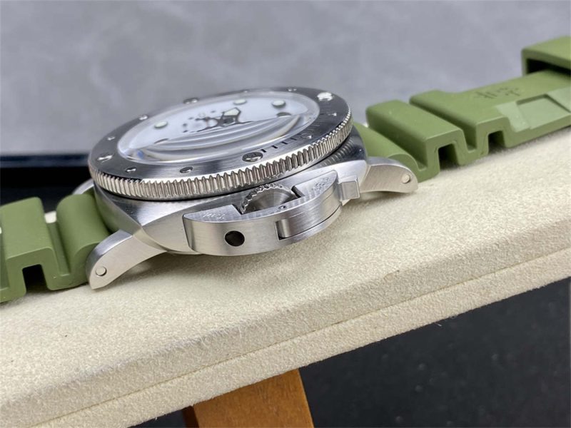 VS Factory Panerai Submersible PAM1226 QuarantaQuattro Replica (White Dial) - Image 6