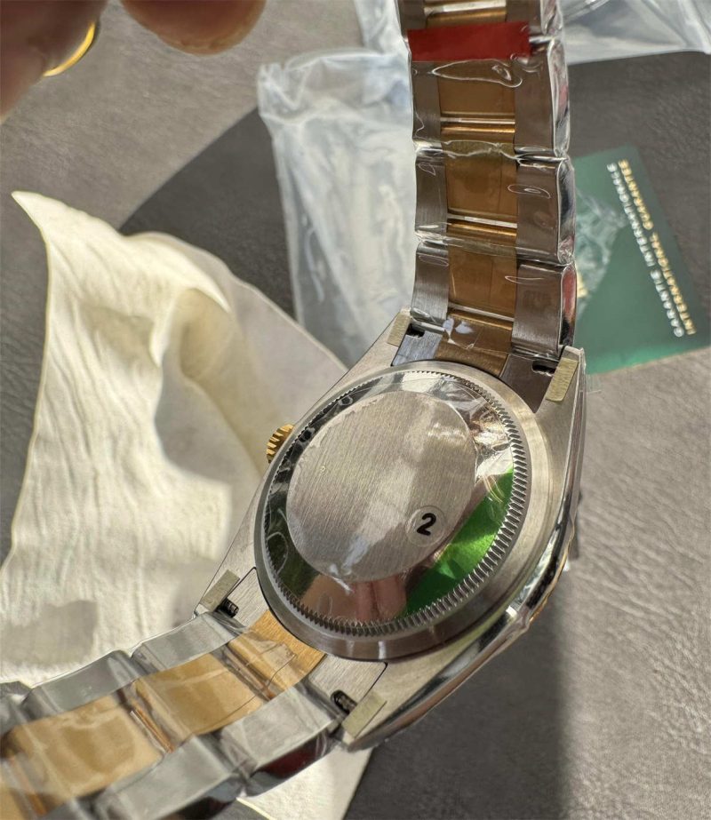 VS Factory Rolex Explorer 36mm Two Tone M124273-0001 Replica - Image 7