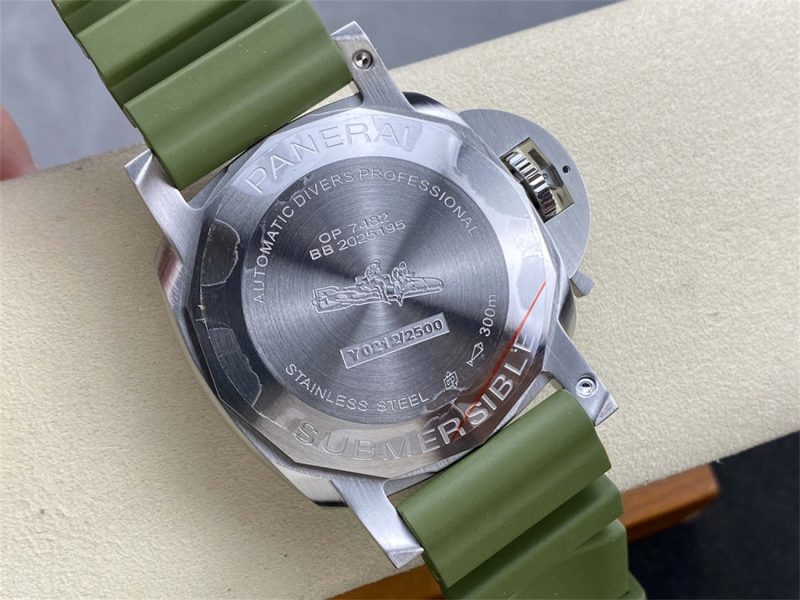 VS Factory Panerai Submersible PAM1226 QuarantaQuattro Replica (White Dial) - Image 7