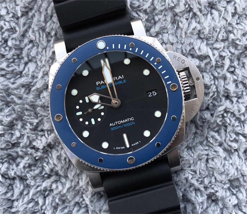 VSF PAM1209 – 42mm Panerai Submersible Small Blue Replica Ceramic Bezel - Image 7