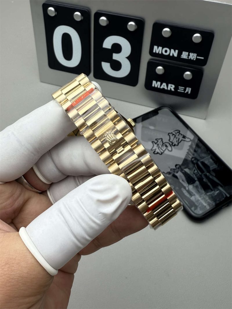 QF Day-Date 36mm Replica – Full-Weight 2836 Movement with Diamond Dial - Clean Factory - Image 8