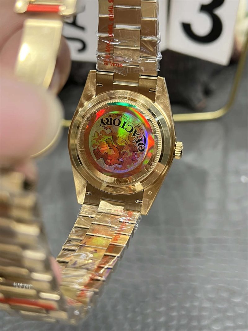 Rolex Day-Date 40 QF Factory 184g Replica – Black Dial, Full-Weight - Image 8