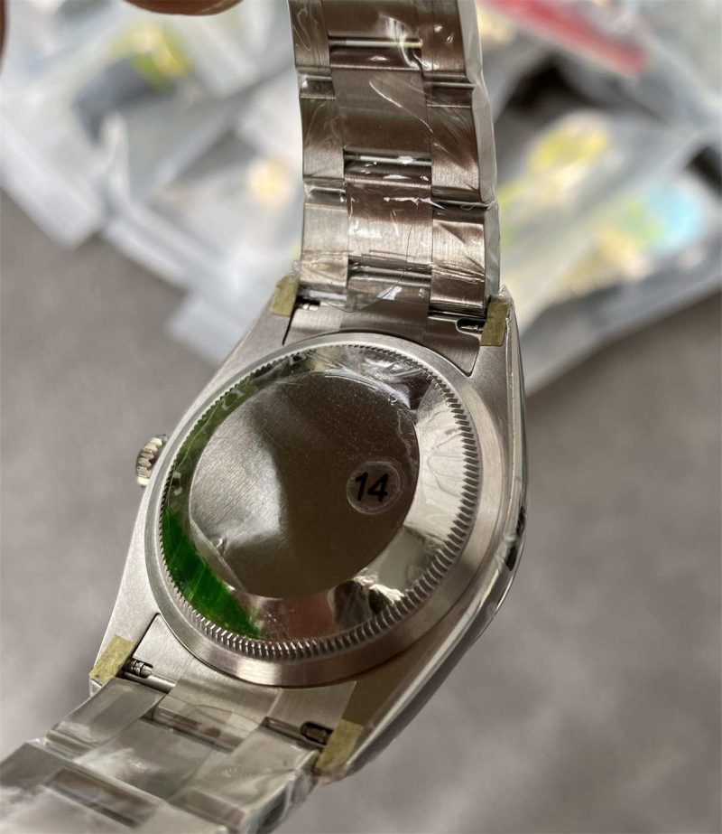 VS Factory Rolex Oyster Perpetual 36 Green Dial M126000-0005 Replica - Image 8