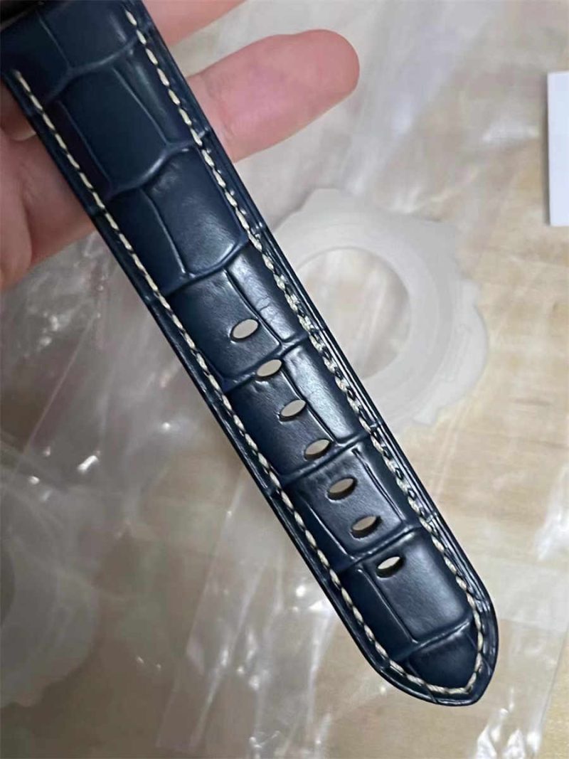 VSF PAM1114 – 44mm Luminor Marina Rose Gold Blue Dial Replica - Image 8