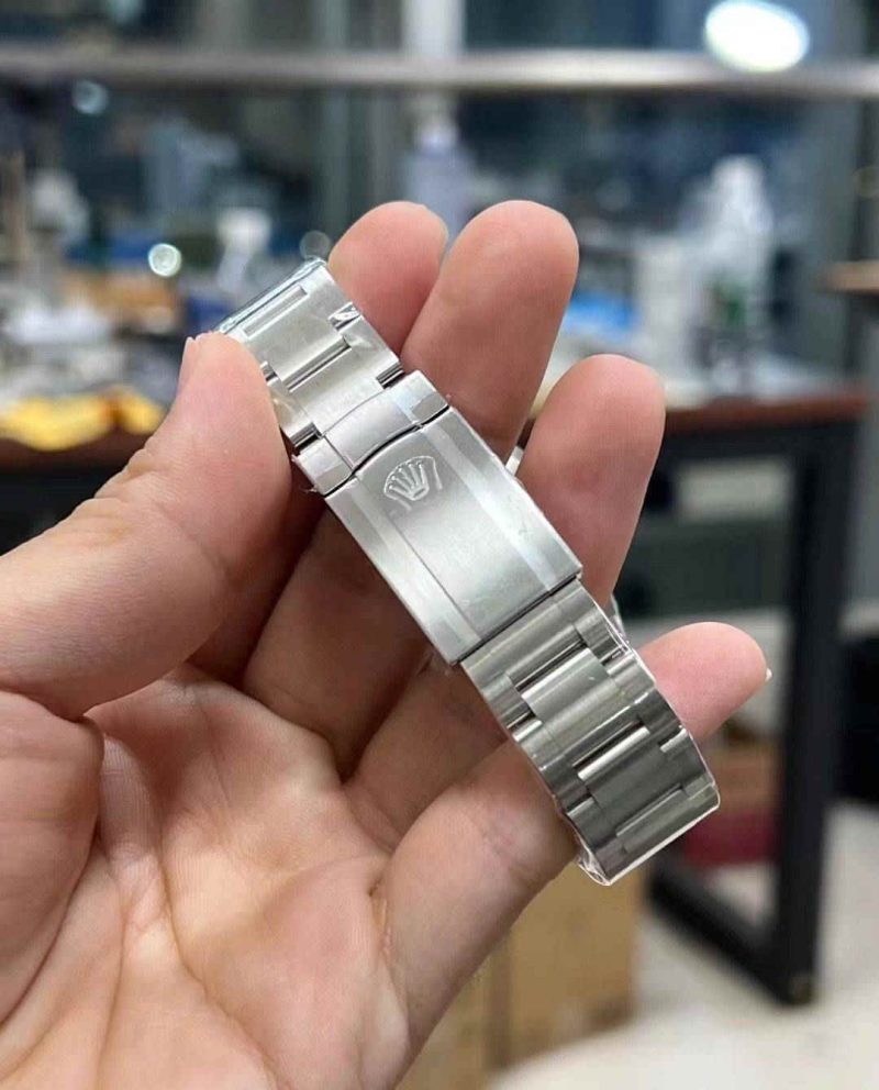 Clean Factory 124300 Red Dial 41mm OP Replica - Image 8