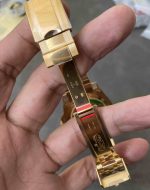 Clean Factory 126718GRNR Yellow Gold GMT-Master II Replica - Image 9