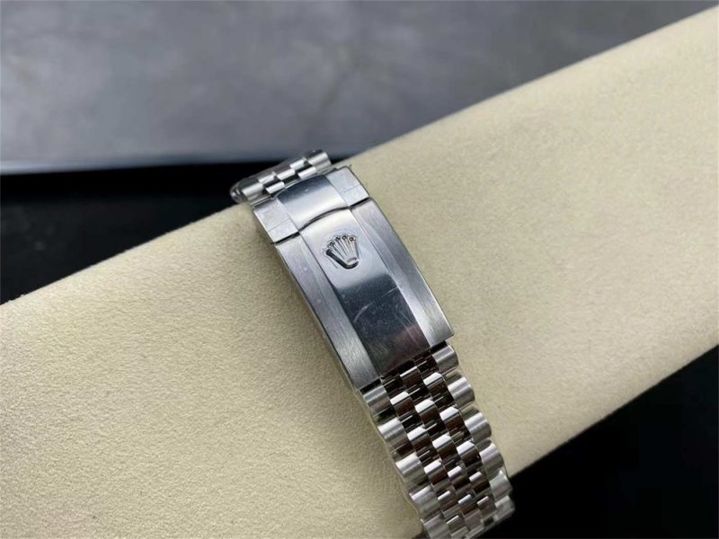 Rolex Datejust 36 Palm Motif Dial 1:1 Replica – VR3235 Movement Datejust 36 126234 - Image 9