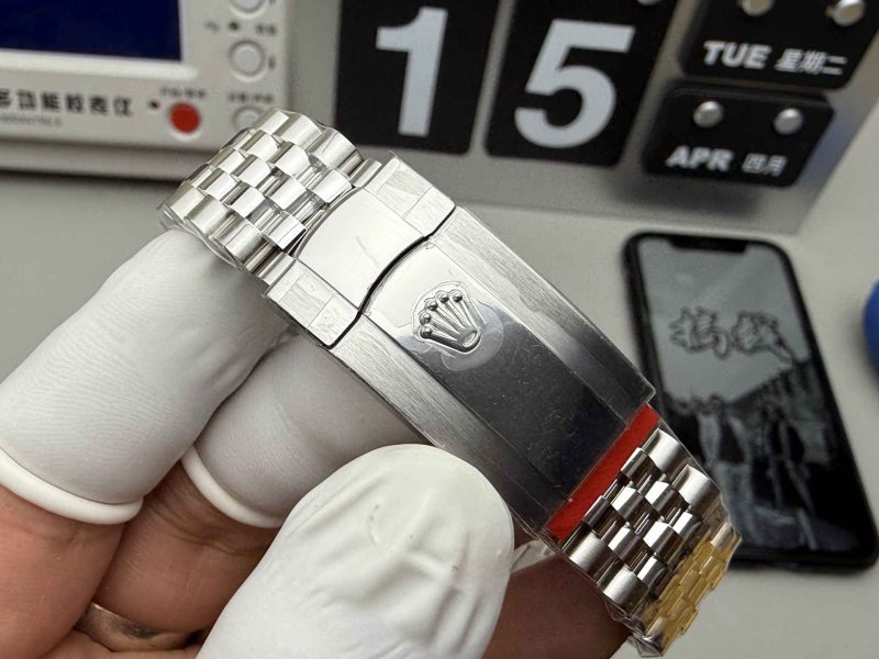 Clean Factory Datejust 41 126334 MOP Dial Moissanite Super Clone 3235 - Image 9
