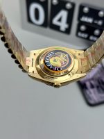 Rolex Day Date Green 40mm Full-Weight Replica – Rose Gold President Bracelet - Image 9