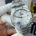 Audemars Piguet Royal Oak 15500ST.OO.1220ST.04 White Dial 41mm 1:1 Replica Watch