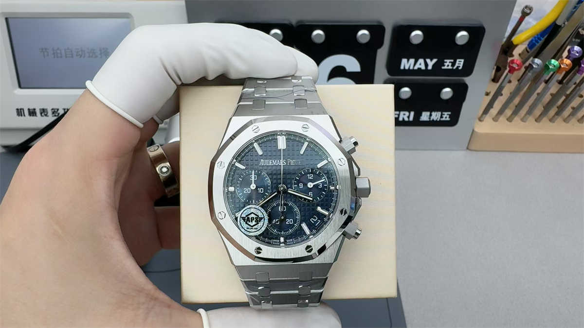 wc_upload_0001-150-1.jpg Audemars Piguet 26240ST.OO.1320ST.05 Royal Oak 41mm Chronograph 1:1 Replica - Image 1