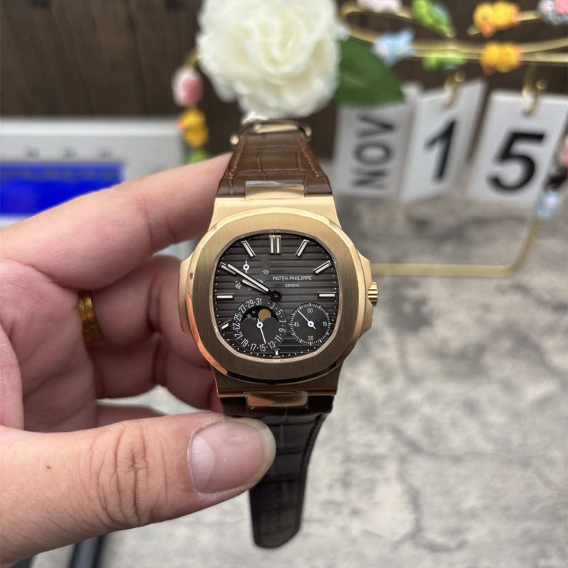 Patek Philippe Nautilus 5712GR-001 1:1 Replica Moonphase Leather Homage Watch