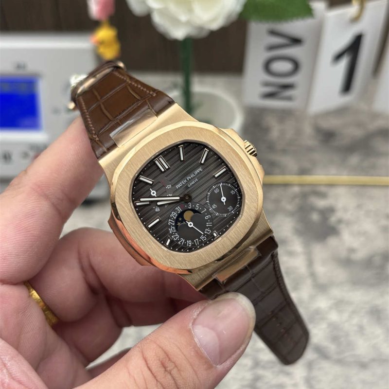 Patek Philippe Nautilus 5712GR-001 Rose Gold Moonphase 1:1 Replica Watch