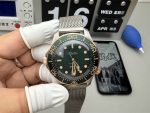 Omega Seamaster Diver 300M Green Titanium 42mm 1:1 Replica Watch