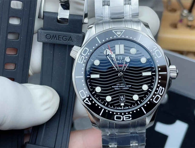 Omega Seamaster Diver 300M 42mm 1:1 Replica – VSF Stainless Steel & Ceramic Diver