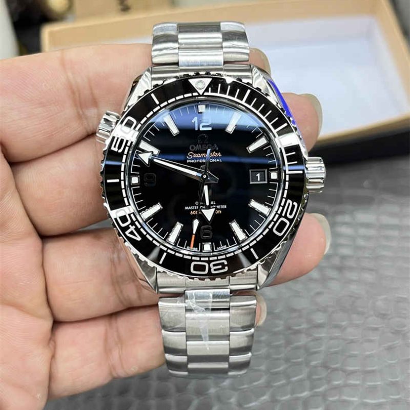 Omega Seamaster Planet Ocean 43.5 mm – VSF Premium 1:1 Replica Diver Watch
