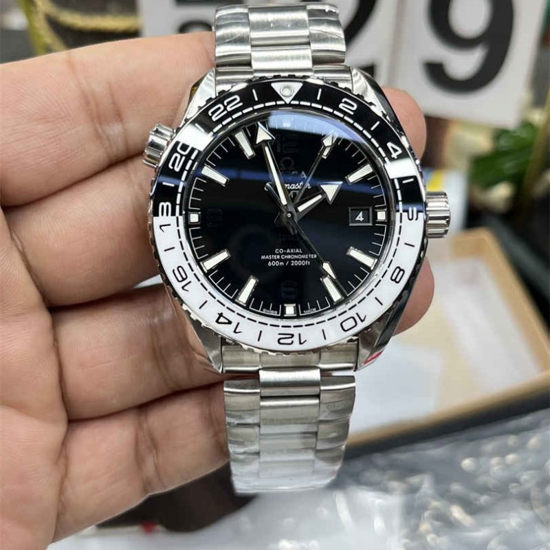 Omega Seamaster Planet Ocean 600M Co-Axial Master Chronometer 43.5 mm 1:1 Replica