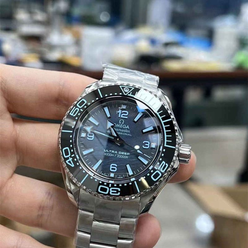 Omega Seamaster Planet Ocean 600M 215.30.46.21.03.002 Blue King 1:1 Replica Diver 45.5mm