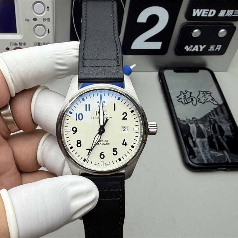 V7 IWC Mark XX White Dial 40mm Pilot Watch 1:1 Replica