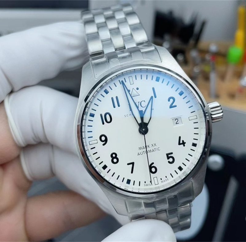V7 Mark 20 IWC Pilot’s Watch Mark XX IW328208 1:1 Replica on Bracelet