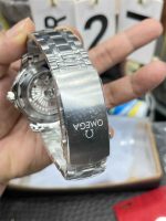 Omega Seamaster Diver 300M 210.30.42.20.04.001 42mm VS Factory Replica - Image 2