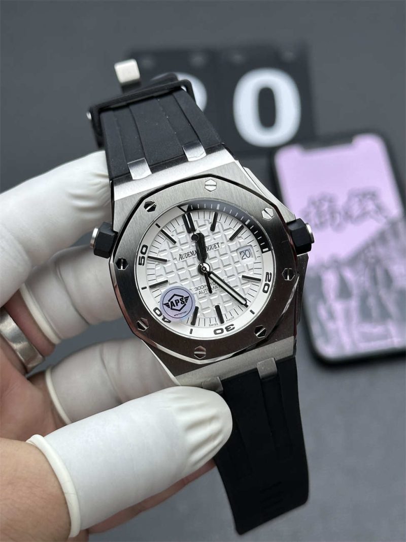 APS Factory Audemars Piguet Royal Oak Offshore Diver 15710 White Dial 42mm 1:1 Replica Watch - Image 2
