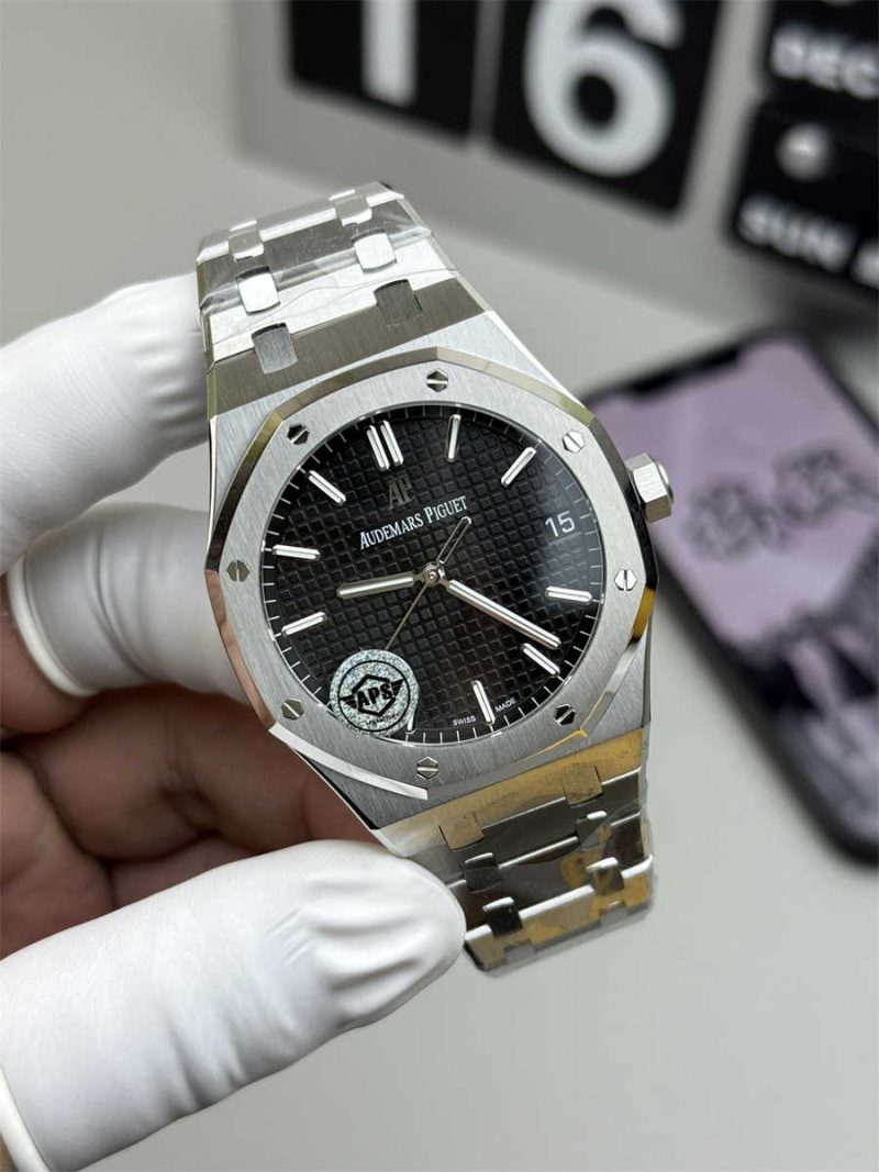 Audemars Piguet Royal Oak 15500ST 41mm 1:1 Replica Homage 15500ST.OO.1220ST.01 - Image 2